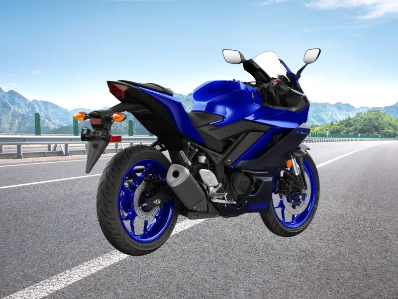 Yamaha R3