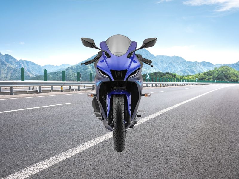 Yamaha R15 V4