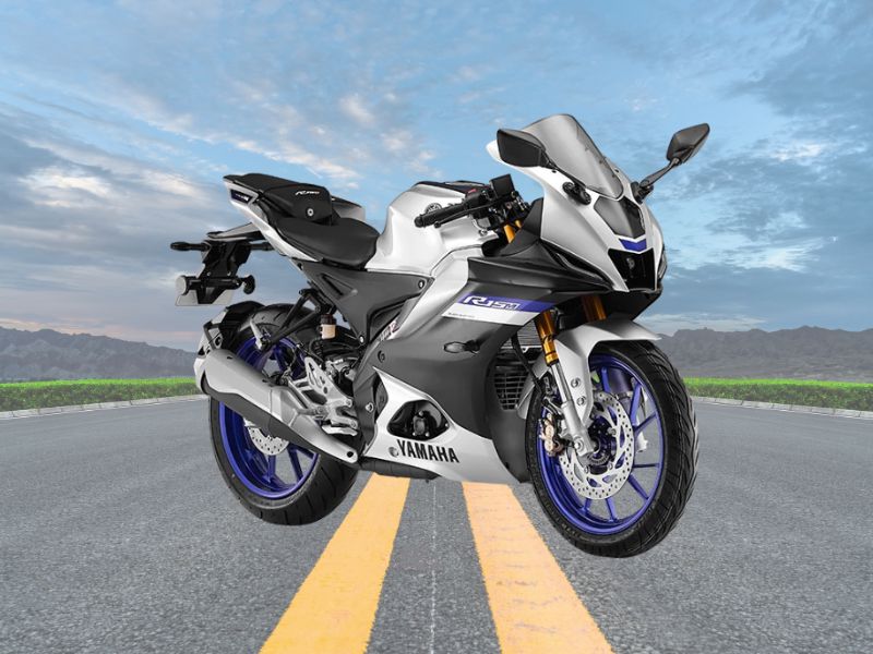 Yamaha R15M