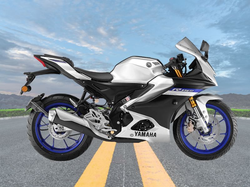 Yamaha R15M